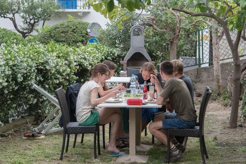 Hotel Rione San Carlo Finale Ligure Zewnętrze zdjęcie