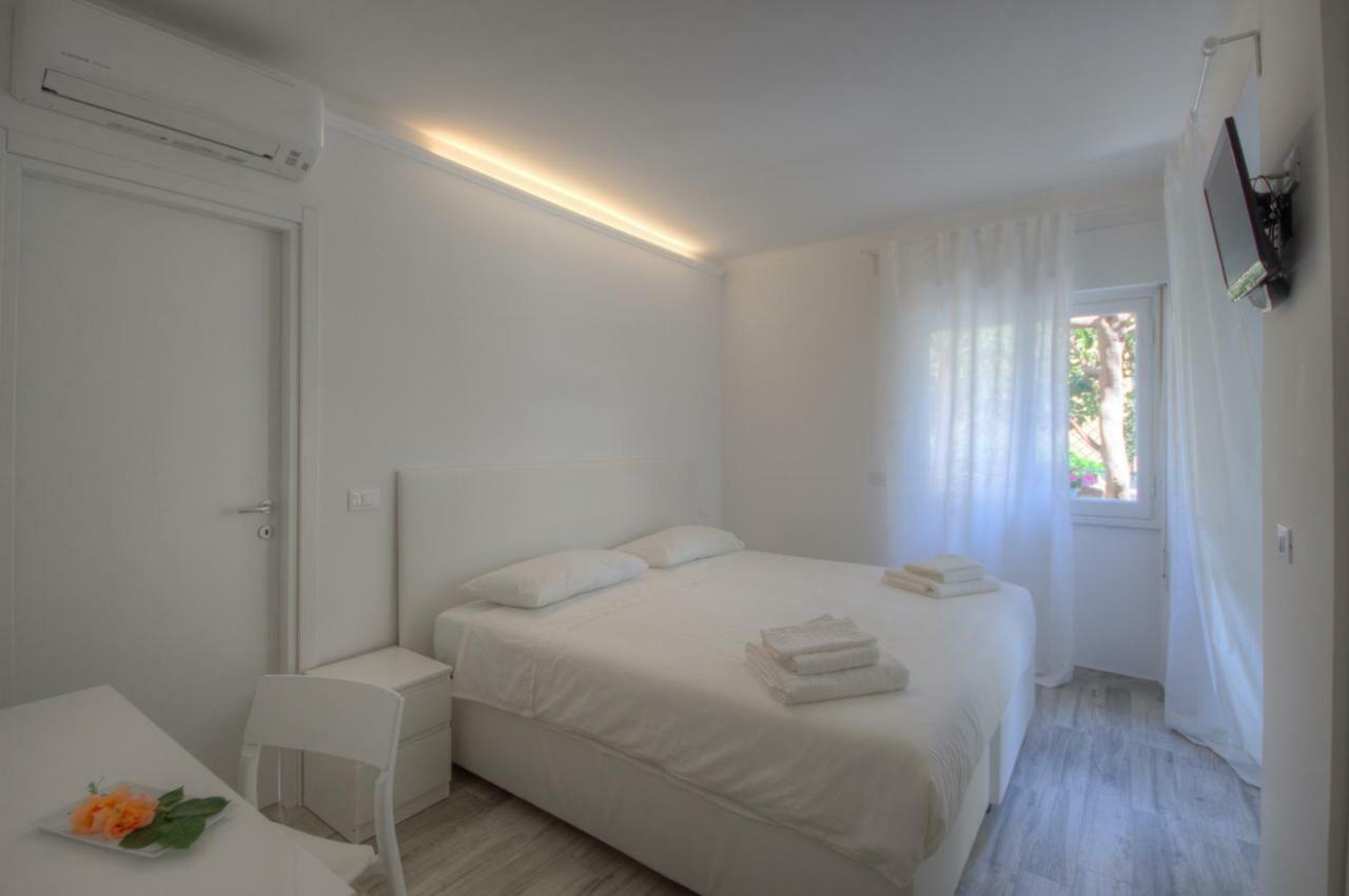 Hotel Rione San Carlo Finale Ligure Zewnętrze zdjęcie