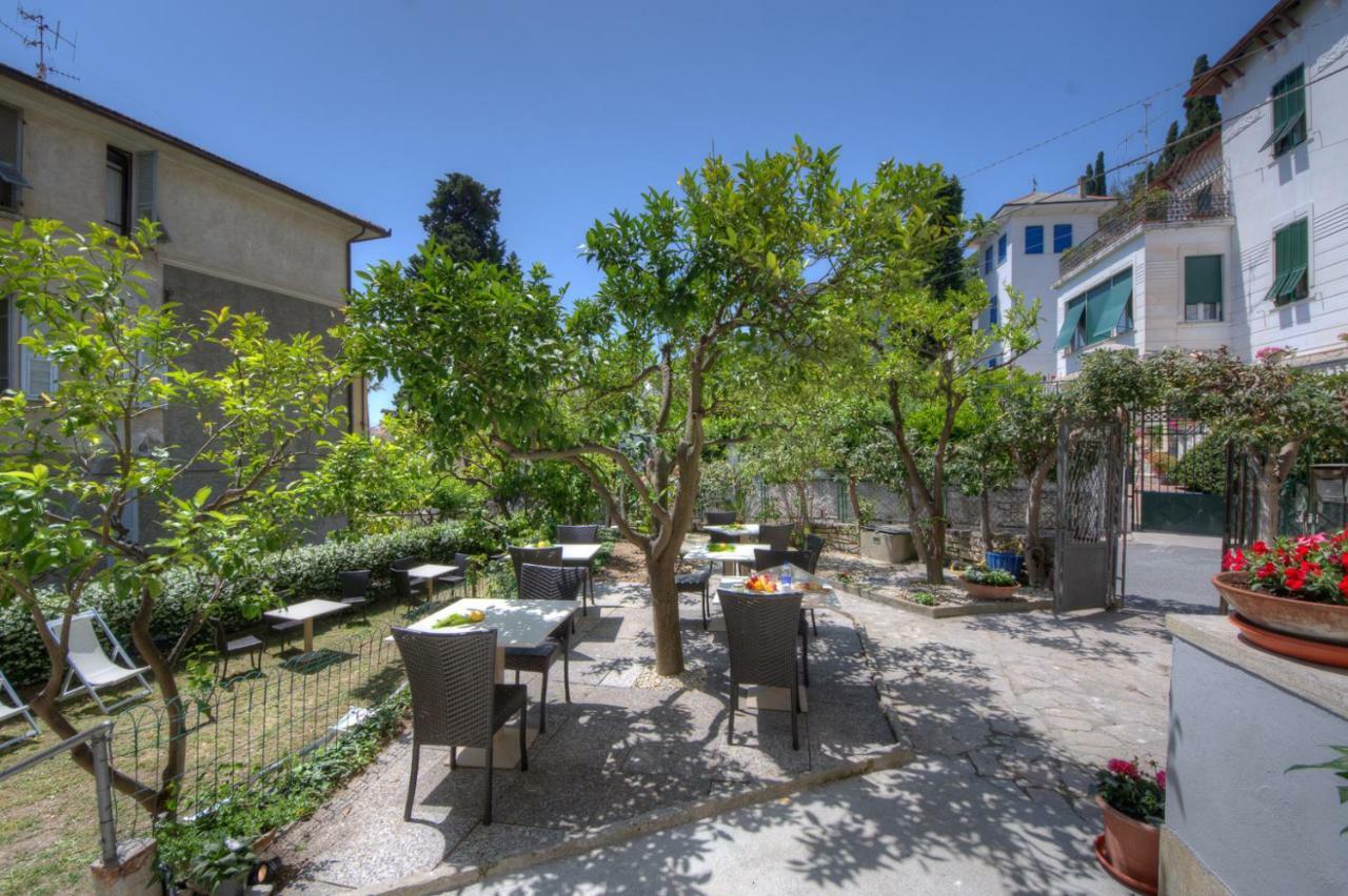 Hotel Rione San Carlo Finale Ligure Zewnętrze zdjęcie