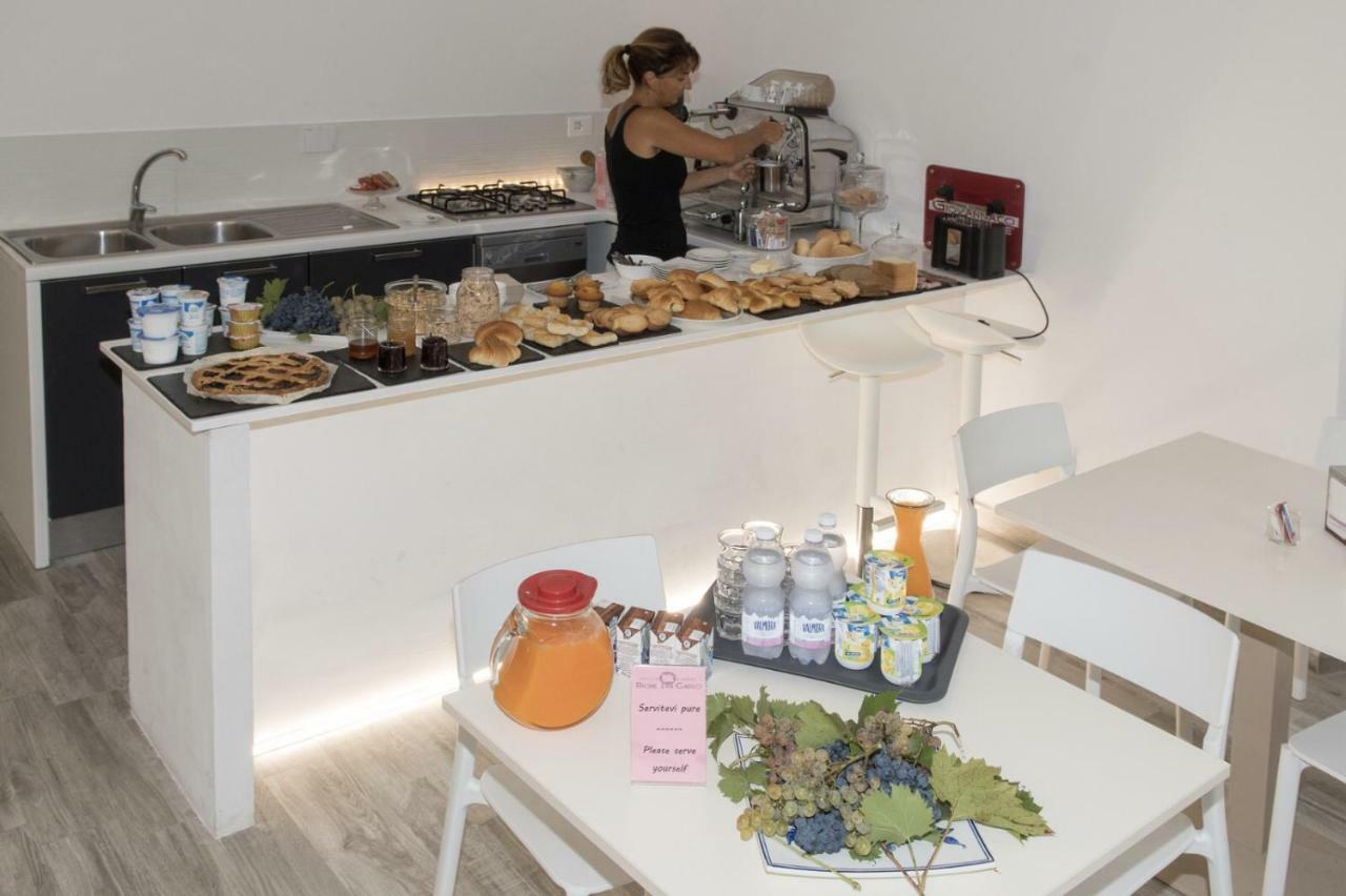 Hotel Rione San Carlo Finale Ligure Zewnętrze zdjęcie